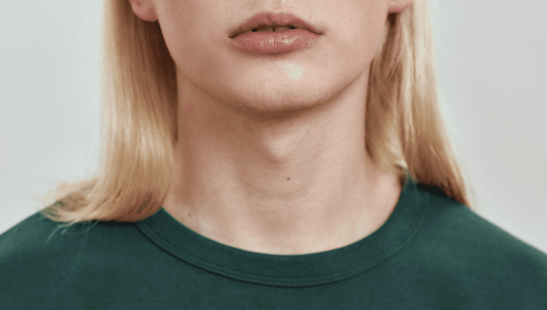 5 Ways to Hide Your Adam's Apple