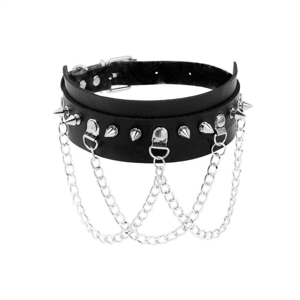 Gothic Choker Necklace Covering the Neck